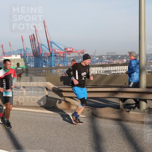 03.10.2025 - Köhlbrandbrückenlauf Yannick Fuchs http://msf.ph/oto/9149226 03.10.2025 08:40:50 Position 2  meine-sportfotos.de