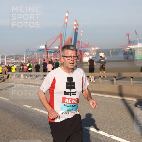 03.10.2025 - Köhlbrandbrückenlauf Yannick Fuchs http://msf.ph/oto/9149251 03.10.2025 08:40:52 Position 2 312, 3236 meine-sportfotos.de