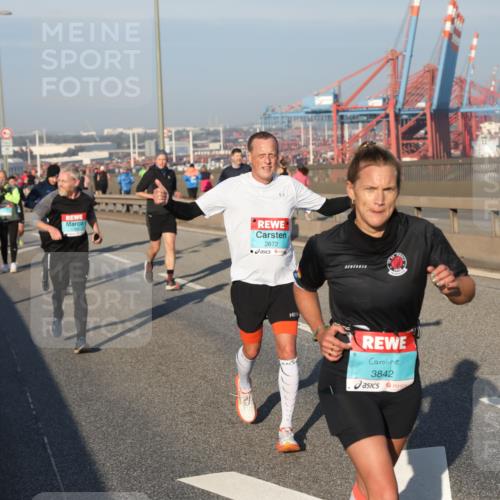 03.10.2025 - Köhlbrandbrückenlauf Yannick Fuchs http://msf.ph/oto/9149446 03.10.2025 08:41:07 Position 2 2672, 3842 meine-sportfotos.de