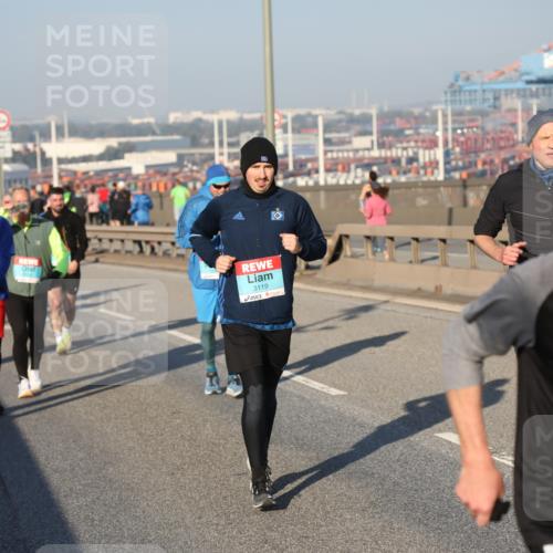 03.10.2025 - Köhlbrandbrückenlauf Yannick Fuchs http://msf.ph/oto/9149478 03.10.2025 08:41:10 Position 2 3119, 1385 meine-sportfotos.de