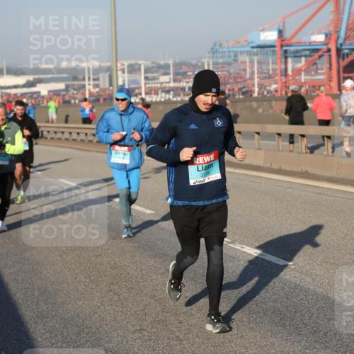 03.10.2025 - Köhlbrandbrückenlauf Yannick Fuchs http://msf.ph/oto/9149495 03.10.2025 08:41:11 Position 2 3119 meine-sportfotos.de