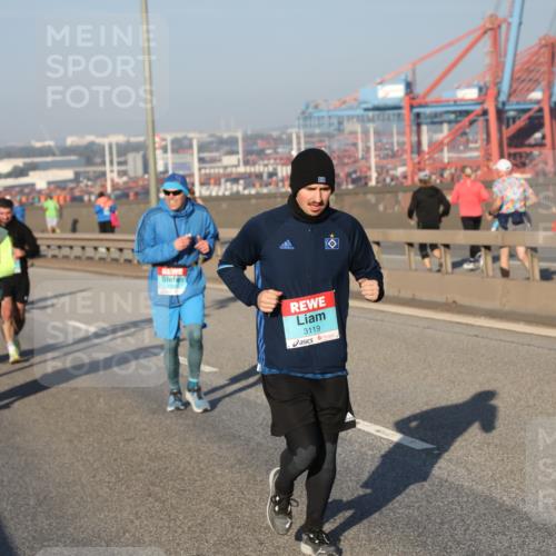 03.10.2025 - Köhlbrandbrückenlauf Yannick Fuchs http://msf.ph/oto/9149498 03.10.2025 08:41:11 Position 2 3119 meine-sportfotos.de
