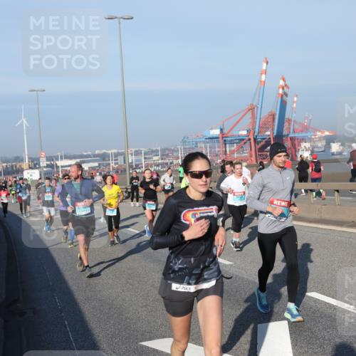 03.10.2025 - Köhlbrandbrückenlauf Yannick Fuchs http://msf.ph/oto/9149678 03.10.2025 08:41:22 Position 2  meine-sportfotos.de