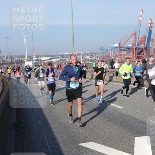 03.10.2025 - Köhlbrandbrückenlauf Yannick Fuchs http://msf.ph/oto/9149691 03.10.2025 08:41:24 Position 2 1582 meine-sportfotos.de