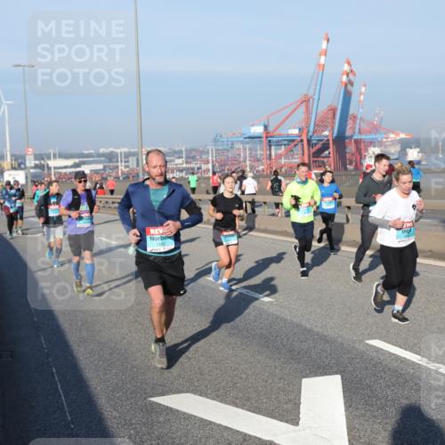 03.10.2025 - Köhlbrandbrückenlauf Yannick Fuchs http://msf.ph/oto/9149697 03.10.2025 08:41:24 Position 2 1582 meine-sportfotos.de