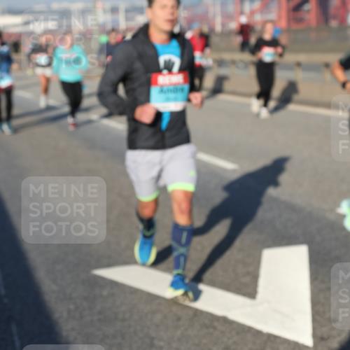 03.10.2025 - Köhlbrandbrückenlauf Yannick Fuchs http://msf.ph/oto/9149743 03.10.2025 08:41:28 Position 2  meine-sportfotos.de