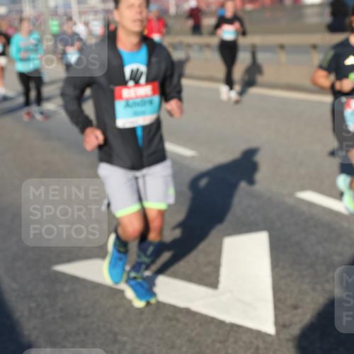 03.10.2025 - Köhlbrandbrückenlauf Yannick Fuchs http://msf.ph/oto/9149746 03.10.2025 08:41:28 Position 2  meine-sportfotos.de