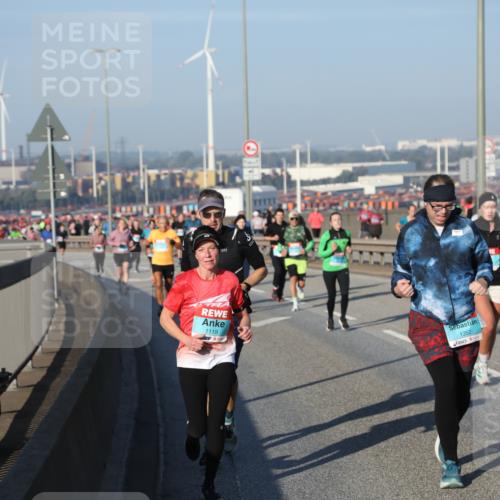 03.10.2025 - Köhlbrandbrückenlauf Yannick Fuchs http://msf.ph/oto/9149765 03.10.2025 08:41:30 Position 2 1119, 1352 meine-sportfotos.de