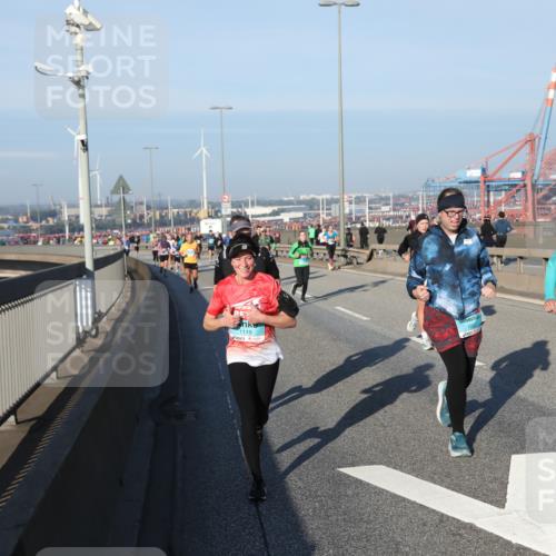 03.10.2025 - Köhlbrandbrückenlauf Yannick Fuchs http://msf.ph/oto/9149792 03.10.2025 08:41:32 Position 2 1119 meine-sportfotos.de