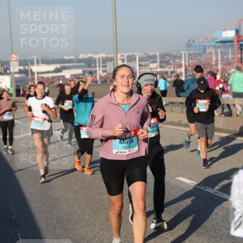 03.10.2025 - Köhlbrandbrückenlauf Yannick Fuchs http://msf.ph/oto/9149957 03.10.2025 08:41:44 Position 2 3579, 559 meine-sportfotos.de