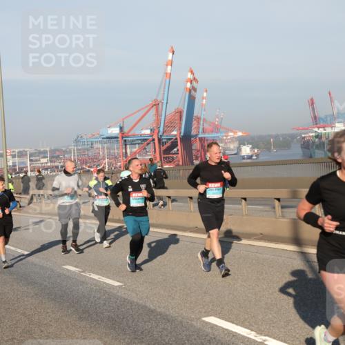 03.10.2025 - Köhlbrandbrückenlauf Yannick Fuchs http://msf.ph/oto/9150070 03.10.2025 08:41:53 Position 2 14121 meine-sportfotos.de