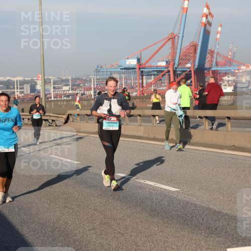 03.10.2025 - Köhlbrandbrückenlauf Yannick Fuchs http://msf.ph/oto/9150267 03.10.2025 08:42:10 Position 2 3278 meine-sportfotos.de