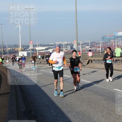 03.10.2025 - Köhlbrandbrückenlauf Yannick Fuchs http://msf.ph/oto/9150294 03.10.2025 08:42:13 Position 2  meine-sportfotos.de