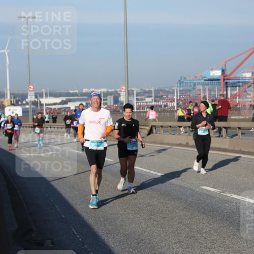03.10.2025 - Köhlbrandbrückenlauf Yannick Fuchs http://msf.ph/oto/9150299 03.10.2025 08:42:13 Position 2  meine-sportfotos.de