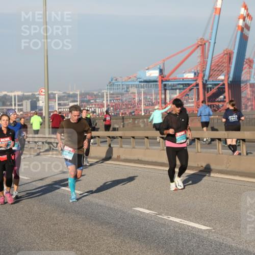 03.10.2025 - Köhlbrandbrückenlauf Yannick Fuchs http://msf.ph/oto/9150361 03.10.2025 08:42:20 Position 2  meine-sportfotos.de
