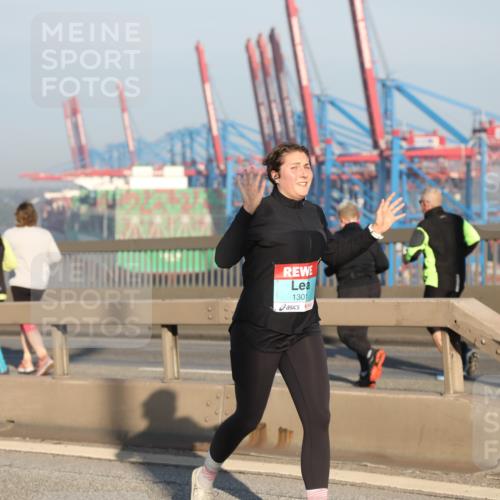 03.10.2025 - Köhlbrandbrückenlauf Yannick Fuchs http://msf.ph/oto/9150434 03.10.2025 08:42:27 Position 2 1301 meine-sportfotos.de