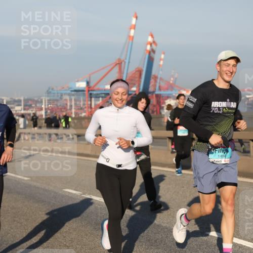 03.10.2025 - Köhlbrandbrückenlauf Yannick Fuchs http://msf.ph/oto/9150527 03.10.2025 08:42:37 Position 2 1250, 70, 3, 1486 meine-sportfotos.de