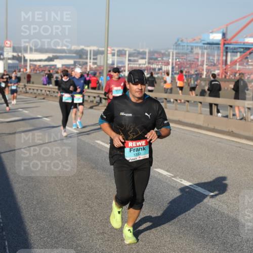 03.10.2025 - Köhlbrandbrückenlauf Yannick Fuchs http://msf.ph/oto/9150615 03.10.2025 08:42:54 Position 2 1333 meine-sportfotos.de