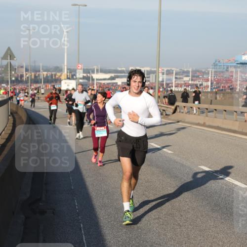 03.10.2025 - Köhlbrandbrückenlauf Yannick Fuchs http://msf.ph/oto/9150688 03.10.2025 08:43:00 Position 2  meine-sportfotos.de