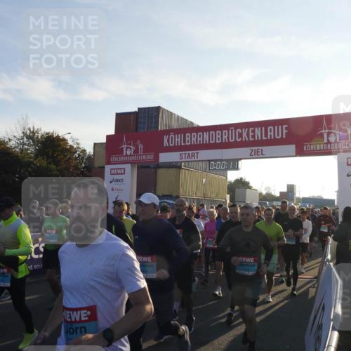 03.10.2025 - Köhlbrandbrückenlauf Matties Gatica Varas http://msf.ph/oto/9163207 03.10.2025 09:00:13 Ziel  meine-sportfotos.de