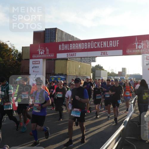 03.10.2025 - Köhlbrandbrückenlauf Matties Gatica Varas http://msf.ph/oto/9163273 03.10.2025 09:00:55 Ziel  meine-sportfotos.de