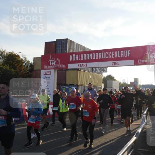 03.10.2025 - Köhlbrandbrückenlauf Matties Gatica Varas http://msf.ph/oto/9163293 03.10.2025 09:01:01 Ziel  meine-sportfotos.de