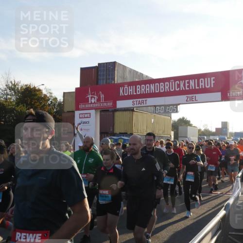 03.10.2025 - Köhlbrandbrückenlauf Matties Gatica Varas http://msf.ph/oto/9163317 03.10.2025 09:01:07 Ziel  meine-sportfotos.de