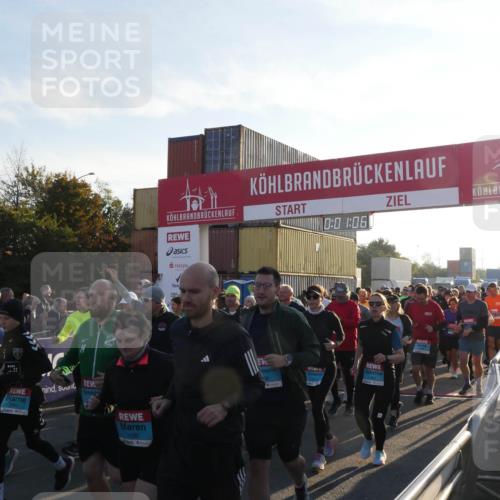 03.10.2025 - Köhlbrandbrückenlauf Matties Gatica Varas http://msf.ph/oto/9163318 03.10.2025 09:01:07 Ziel  meine-sportfotos.de