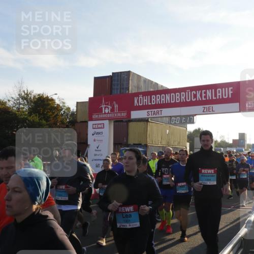 03.10.2025 - Köhlbrandbrückenlauf Matties Gatica Varas http://msf.ph/oto/9163339 03.10.2025 09:01:18 Ziel  meine-sportfotos.de