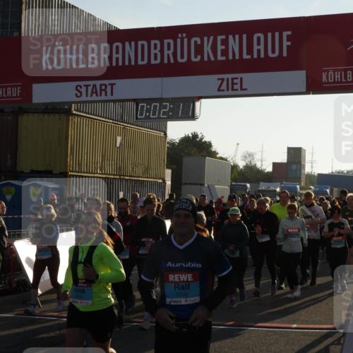 03.10.2025 - Köhlbrandbrückenlauf Matties Gatica Varas http://msf.ph/oto/9163381 03.10.2025 09:02:13 Ziel  meine-sportfotos.de