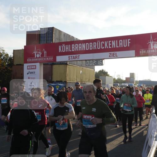 03.10.2025 - Köhlbrandbrückenlauf Matties Gatica Varas http://msf.ph/oto/9163392 03.10.2025 09:02:18 Ziel  meine-sportfotos.de