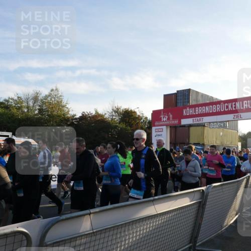 03.10.2025 - Köhlbrandbrückenlauf Matties Gatica Varas http://msf.ph/oto/9163441 03.10.2025 09:02:48 Ziel  meine-sportfotos.de
