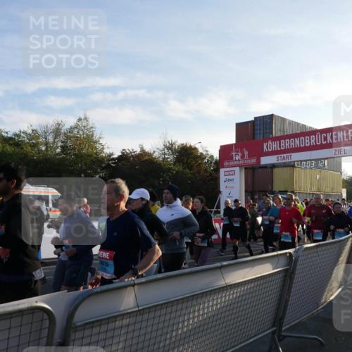 03.10.2025 - Köhlbrandbrückenlauf Matties Gatica Varas http://msf.ph/oto/9163461 03.10.2025 09:03:14 Ziel  meine-sportfotos.de