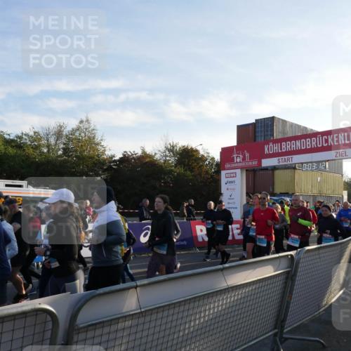 03.10.2025 - Köhlbrandbrückenlauf Matties Gatica Varas http://msf.ph/oto/9163463 03.10.2025 09:03:14 Ziel  meine-sportfotos.de