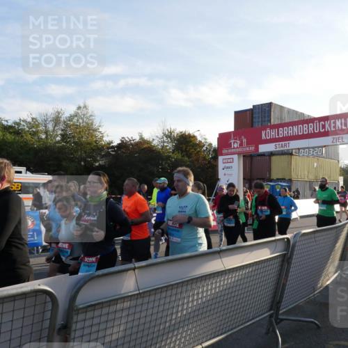 03.10.2025 - Köhlbrandbrückenlauf Matties Gatica Varas http://msf.ph/oto/9163488 03.10.2025 09:03:21 Ziel  meine-sportfotos.de
