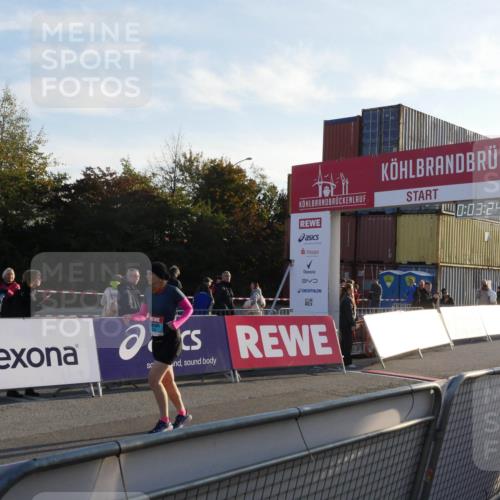 03.10.2025 - Köhlbrandbrückenlauf Matties Gatica Varas http://msf.ph/oto/9163493 03.10.2025 09:03:26 Ziel  meine-sportfotos.de