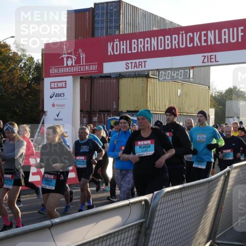 03.10.2025 - Köhlbrandbrückenlauf Matties Gatica Varas http://msf.ph/oto/9163561 03.10.2025 09:04:09 Ziel  meine-sportfotos.de