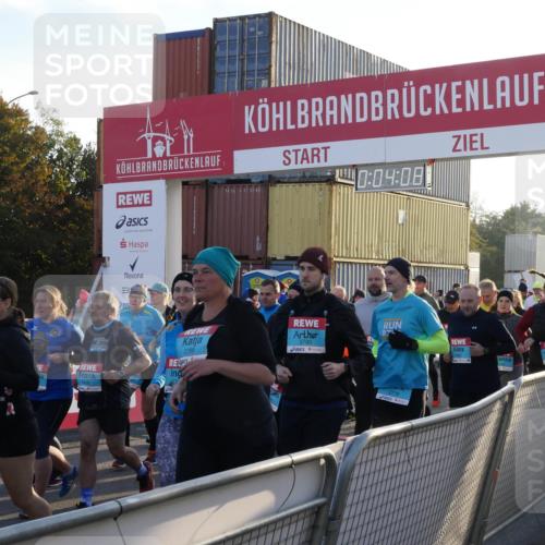 03.10.2025 - Köhlbrandbrückenlauf Matties Gatica Varas http://msf.ph/oto/9163563 03.10.2025 09:04:09 Ziel  meine-sportfotos.de