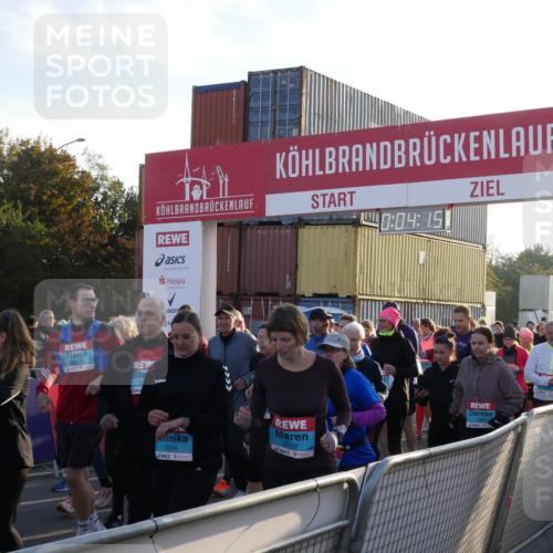 03.10.2025 - Köhlbrandbrückenlauf Matties Gatica Varas http://msf.ph/oto/9163592 03.10.2025 09:04:17 Ziel  meine-sportfotos.de