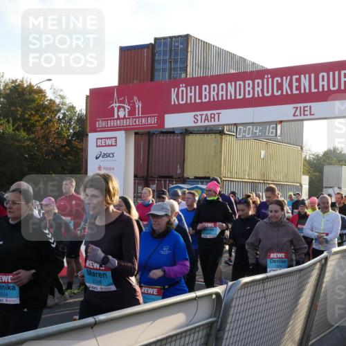 03.10.2025 - Köhlbrandbrückenlauf Matties Gatica Varas http://msf.ph/oto/9163593 03.10.2025 09:04:18 Ziel  meine-sportfotos.de