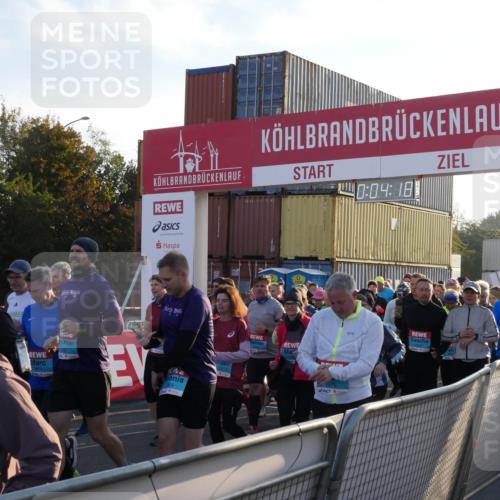 03.10.2025 - Köhlbrandbrückenlauf Matties Gatica Varas http://msf.ph/oto/9163601 03.10.2025 09:04:20 Ziel  meine-sportfotos.de