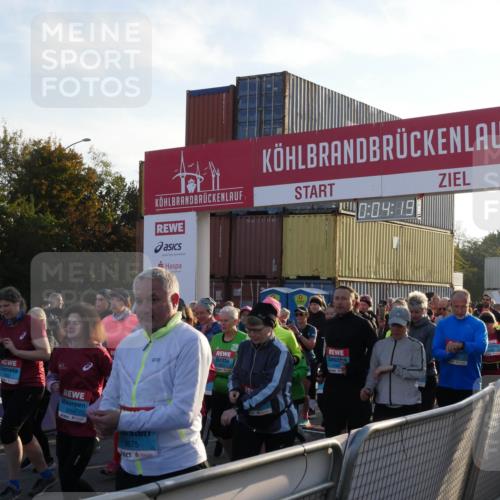 03.10.2025 - Köhlbrandbrückenlauf Matties Gatica Varas http://msf.ph/oto/9163604 03.10.2025 09:04:20 Ziel  meine-sportfotos.de