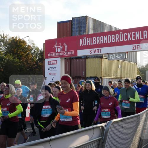 03.10.2025 - Köhlbrandbrückenlauf Matties Gatica Varas http://msf.ph/oto/9163619 03.10.2025 09:04:24 Ziel  meine-sportfotos.de