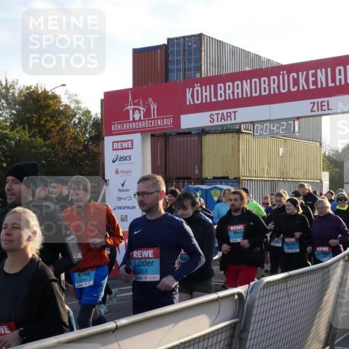 03.10.2025 - Köhlbrandbrückenlauf Matties Gatica Varas http://msf.ph/oto/9163635 03.10.2025 09:04:29 Ziel  meine-sportfotos.de