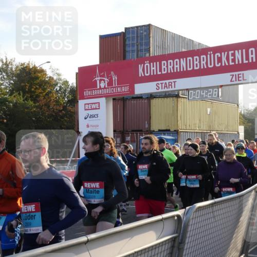 03.10.2025 - Köhlbrandbrückenlauf Matties Gatica Varas http://msf.ph/oto/9163637 03.10.2025 09:04:29 Ziel  meine-sportfotos.de