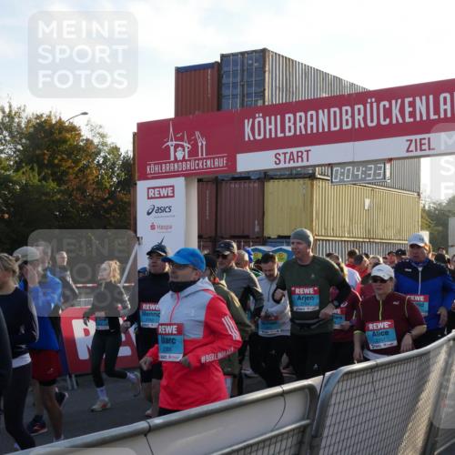 03.10.2025 - Köhlbrandbrückenlauf Matties Gatica Varas http://msf.ph/oto/9163658 03.10.2025 09:04:35 Ziel  meine-sportfotos.de