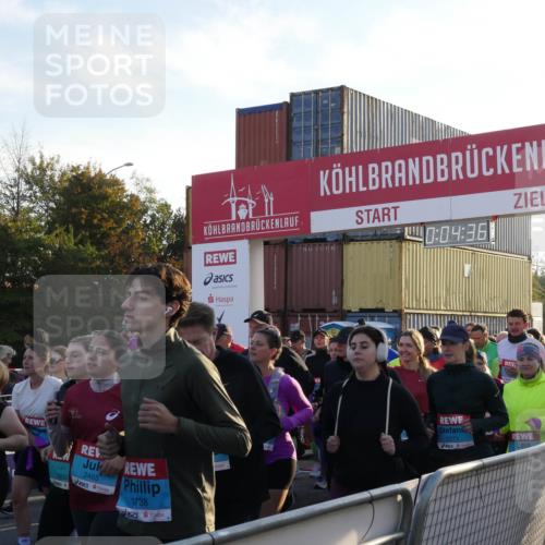 03.10.2025 - Köhlbrandbrückenlauf Matties Gatica Varas http://msf.ph/oto/9163670 03.10.2025 09:04:38 Ziel  meine-sportfotos.de