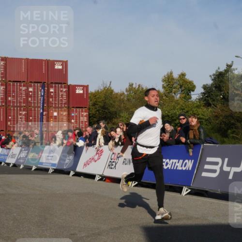 03.10.2025 - Köhlbrandbrückenlauf Matties Gatica Varas http://msf.ph/oto/9163900 03.10.2025 09:47:56 Ziel 3336 meine-sportfotos.de