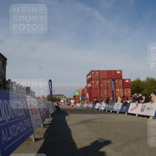 03.10.2025 - Köhlbrandbrückenlauf Matties Gatica Varas http://msf.ph/oto/9164476 03.10.2025 09:53:14 Ziel 1029, 3618 meine-sportfotos.de