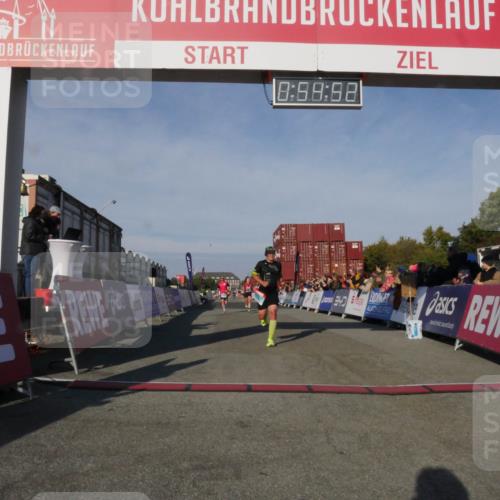 03.10.2025 - Köhlbrandbrückenlauf Matties Gatica Varas http://msf.ph/oto/9164664 03.10.2025 09:54:53 Ziel 1268, 2961, 3376, 3527, 3609 meine-sportfotos.de